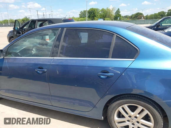 2017 Volkswagen Jetta S with VIN 3VW2B7AJ0HM203298, listed as a IAAI auction lot 42785184 with 114,149 mi miles and . Bid and sale history available at DreamBid. Image 14.