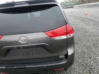 2013 Toyota Sienna XLE with VIN 5TDDK3DC3DS065980, listed as a Copart auction lot 50563385 with 124,124 mi miles and Salvage Title. Bid and sale history available at DreamBid. Image 15.