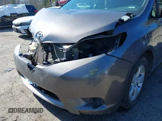 2012 Toyota Sienna with VIN 5TDZK3DC4CS228916, listed as a IAAI auction lot 41936870 with 188,227 mi miles. Bid and sale history available at carsss.com. Image 19.