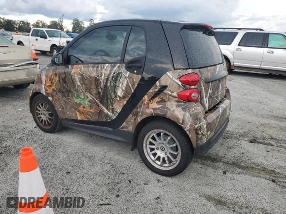 2015 Smart fortwo Passion z VIN WMEEJ3BA3FK816712, wystawiony jako Copart lot #67362845 z przebiegiem Nie podano mil oraz Czysty tytuł • Clean title. Historia ofert i sprzedaży dostępna na DreamBid. Obrazek 2.