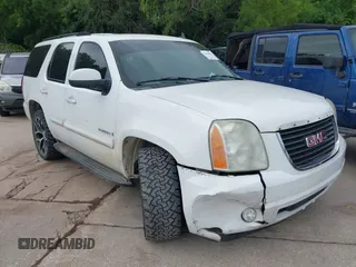 2007 GMC Yukon SLE z VIN 1GKFC13057R221493, wystawiony jako IAAI lot #42178907 z przebiegiem 248 772 mil mil oraz . Historia ofert i sprzedaży dostępna na DreamBid. Obrazek 1.