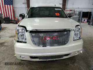 2010 GMC Yukon XL Denali with VIN 1GKUKMEF1AR276429, listed as a Copart auction lot 47053105 with 202,898 mi miles and Salvage Title. Bid and sale history available at carsss.com. Image 5.