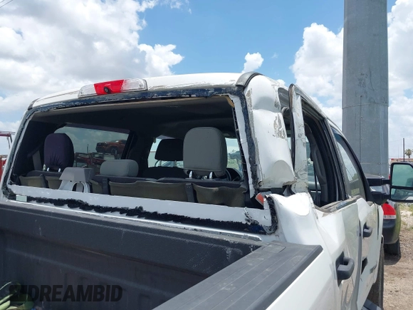 2019 Ford F-250 XL with VIN 1FT7W2BT7KEG38882, listed as a IAAI auction lot 42575702 with Not provided miles and . Bid and sale history available at DreamBid. Image 18.