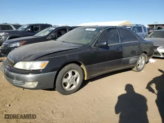 1998 Lexus ES 300 Luxury Sport Sdn with VIN JT8BF28G3W0084827, listed as a Copart auction lot 72063634 with 151,521 mi miles and Salvage Title. Bid and sale history available at carsss.com. Image 1.