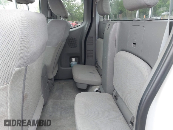 2016 Nissan Frontier S z VIN 1N6BD0CT8GN790581, wystawiony jako IAAI lot #42168583 z przebiegiem 218 908 mil mil oraz . Historia ofert i sprzedaży dostępna na DreamBid. Obrazek 8.