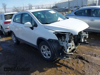 2016 Chevrolet Trax LS with VIN 3GNCJKSB3GL267030, listed as a IAAI auction lot 41485429 with 126,301 mi miles. Bid and sale history available at carsss.com. Image 1.