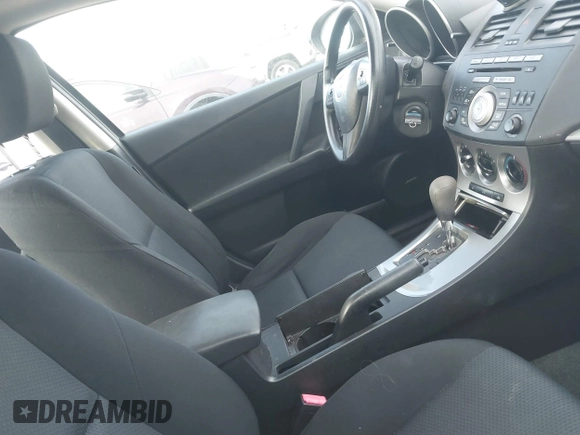 2011 Mazda 3 i Touring with VIN JM1BL1VG5B1415064, listed as a IAAI auction lot 40956181 with 110,933 mi miles and . Bid and sale history available at carsss.com. Image 5.