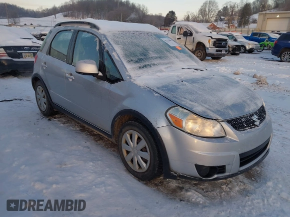 2011 Suzuki SX4 Crossover with VIN JS2YB5A36B6305317, listed as a IAAI auction lot 41333007 with 84,967 mi miles. Bid and sale history available at carsss.com. Image 1.