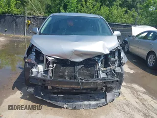 2018 Toyota Sienna LE Auto Access Seat with VIN 5TDKZ3DC9JS904884, listed as a IAAI auction lot 42132992 with 157,974 mi miles and . Bid and sale history available at DreamBid. Image 6.