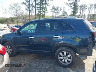 2011 Kia Sorento LX with VIN 5XYKT4A22BG123397, listed as a IAAI auction lot 41890456 with 173,669 mi miles. Bid and sale history available at carsss.com. Image 14.