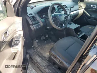 2017 Ford Police Interceptor Utility z VIN 1FM5K8AR0HGA89434, wystawiony jako Copart lot #54293765 z przebiegiem 142 813 mil mil oraz Szkody całkowita. Historia ofert i sprzedaży dostępna na DreamBid. Obrazek 8.