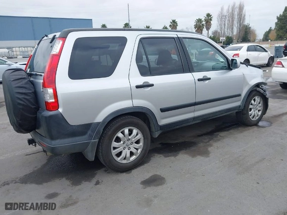 2006 Honda CR-V EX with VIN JHLRD68886C017390, listed as a IAAI auction lot 41458626 with 209,177 mi miles. Bid and sale history available at carsss.com. Image 4.