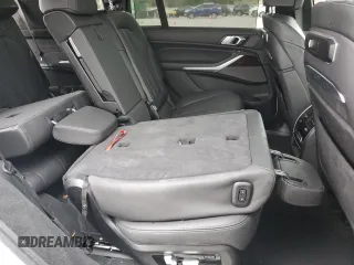 2024 BMW X7 xDrive40i z VIN 5UX23EM06R9S67707, wystawiony jako Copart lot #50916935 z przebiegiem 27 958 mil mil oraz Szkody całkowita. Historia ofert i sprzedaży dostępna na DreamBid. Obrazek 11.