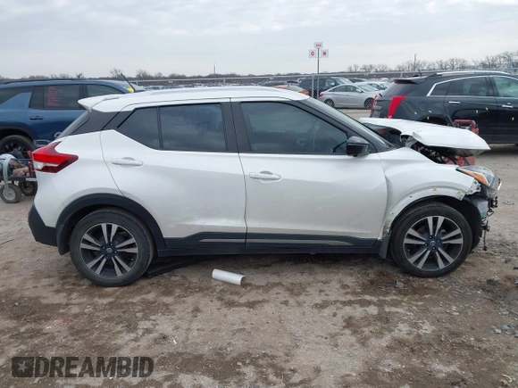 2020 Nissan Kicks SR with VIN 3N1CP5DV1LL556436, listed as a IAAI auction lot 41576013 with 97,953 mi miles. Bid and sale history available at carsss.com. Image 13.