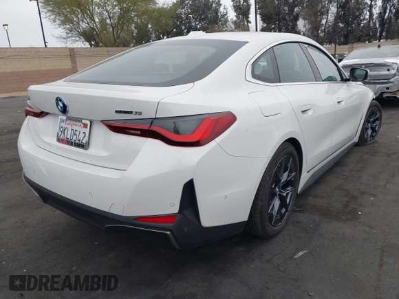 2024 BMW i4 eDrive35 z VIN WBY43AW09RFS24379, wystawiony jako IAAI lot #42014823 z przebiegiem 19 159 mil mil oraz . Historia ofert i sprzedaży dostępna na DreamBid. Obrazek 4.
