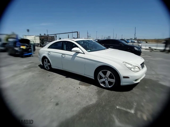2008 Mercedes-Benz CLS-Class 5.5L with VIN WDDDJ72X78A134002, listed as a Copart auction lot 52027285 with 83,484 mi miles and Salvage Title. Bid and sale history available at carsss.com. Image 11.