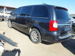 2014 Chrysler Town & Country Touring with VIN 2C4RC1BG0ER208505, listed as a IAAI auction lot 41775840 with 186,617 mi miles. Bid and sale history available at carsss.com. Image 3.
