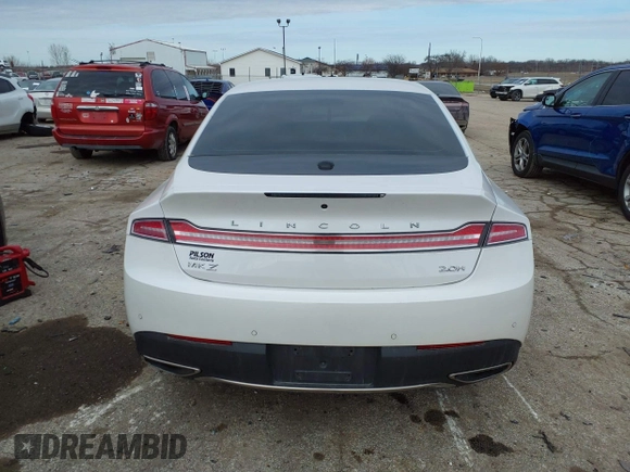 2019 Lincoln MKZ Hybrid Reserve II z VIN 3LN6L5MU1KR631351, wystawiony jako IAAI lot #41522333 z przebiegiem 82 839 mil mil oraz . Historia ofert i sprzedaży dostępna na DreamBid. Obrazek 16.