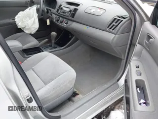 2004 Toyota Camry LE with VIN 4T1BF32K64U588682, listed as a IAAI auction lot 41520570 with 112,646 mi miles. Bid and sale history available at carsss.com. Image 5.