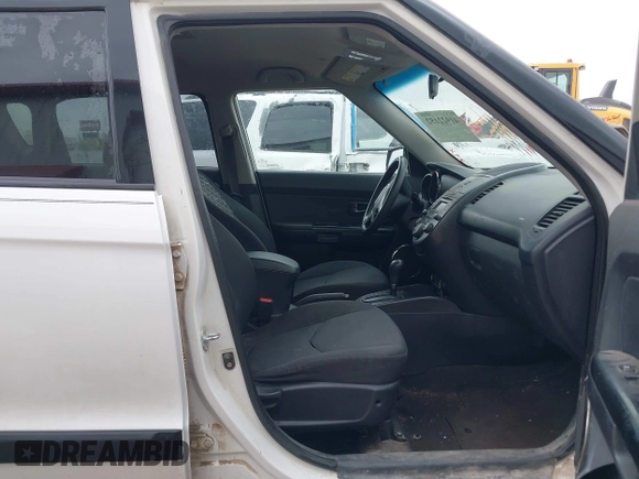 2010 Kia Soul + with VIN KNDJT2A21A7138288, listed as a IAAI auction lot 41922152 with 147,235 mi miles. Bid and sale history available at carsss.com. Image 5.