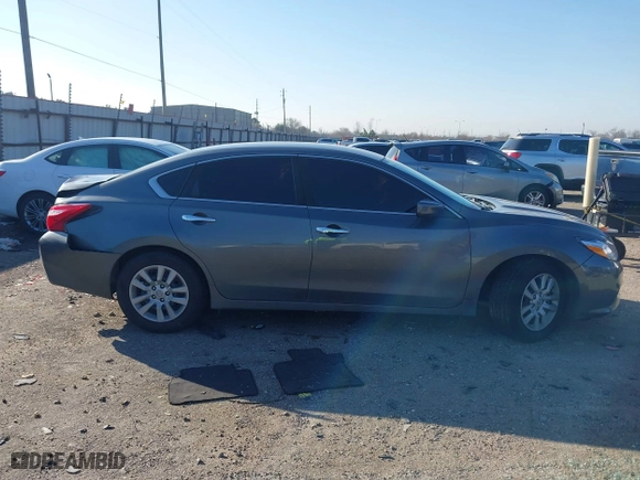 2017 Nissan Altima 2.5 SR with VIN 1N4AL3AP3HC291361, listed as a IAAI auction lot 41585914 with 140,851 mi miles. Bid and sale history available at carsss.com. Image 13.