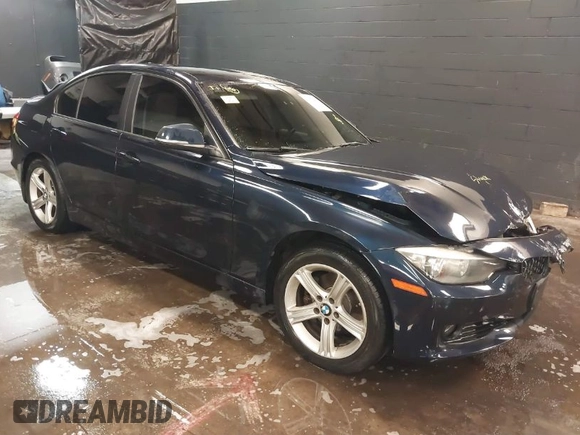 2015 BMW 3 Series 328i xDrive z VIN WBA3B5C51FP654322, wystawiony jako IAAI lot #41675405 z przebiegiem 108 798 mil mil oraz . Historia ofert i sprzedaży dostępna na DreamBid. Obrazek 1.