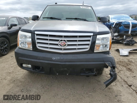 2004 Cadillac Escalade z VIN 1GYEC63T64R260162, wystawiony jako Copart lot #54725685 z przebiegiem 223 615 mil mil oraz Szkoda całkowita • Salvage title. Historia ofert i sprzedaży dostępna na DreamBid. Obrazek 5.