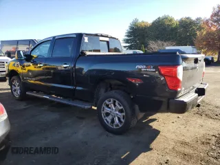 2017 Nissan Titan XD SV with VIN 1N6BA1F42HN555792, listed as a Copart auction lot 76754824 with 121,471 mi miles and Clean Title. Bid and sale history available at carsss.com. Image 2.