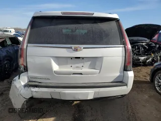 2019 Cadillac Escalade Luxury z VIN 1GYS4BKJ4KR154475, wystawiony jako Copart lot #42383925 z przebiegiem 79 043 mil mil oraz Szkody całkowita. Historia ofert i sprzedaży dostępna na DreamBid. Obrazek 6.