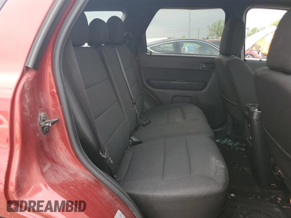 2012 Ford Escape XLT z VIN 1FMCU9DG8CKA63185, wystawiony jako Copart lot #64133205 z przebiegiem 161 024 mil mil oraz Czysty tytuł • Clean title. Historia ofert i sprzedaży dostępna na DreamBid. Obrazek 10.