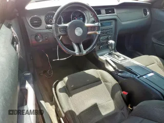 2014 Ford Mustang V6 with VIN 1ZVBP8AM8E5284439, listed as a Copart auction lot 62054585 with 183,880 mi miles and Clean title. Bid and sale history available at DreamBid. Image 8.