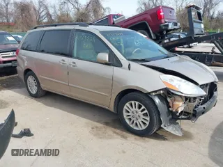 2009 Toyota Sienna XLE with VIN 5TDZK22C59S236108, listed as a IAAI auction lot 41913829 with 147,926 mi miles. Bid and sale history available at carsss.com. Image 1.