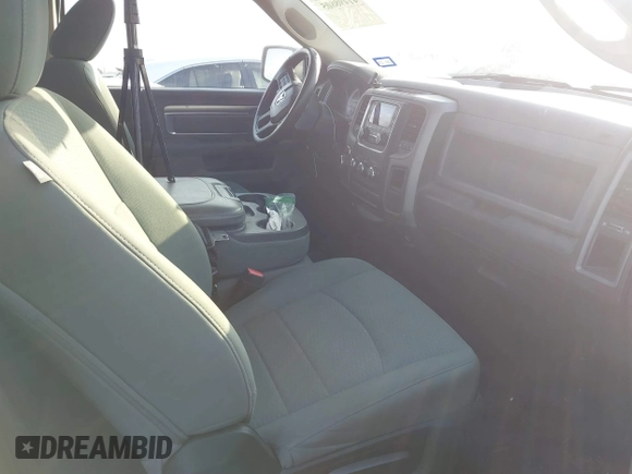 2014 Ram 1500 Tradesman with VIN 3C6JR6AG4EG316441, listed as a IAAI auction lot 41498805 with 259,674 mi miles. Bid and sale history available at carsss.com. Image 5.