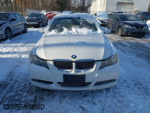 2008 BMW 3 Series 335xi with VIN WBAVD53578A285104, listed as a IAAI auction lot 41511202 with 147,916 mi miles. Bid and sale history available at carsss.com. Image 6.