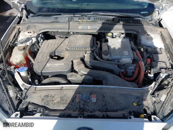 2015 Ford Fusion Titanium Hybrid with VIN 3FA6P0RU9FR308973, listed as a IAAI auction lot 41754320 with 82,686 mi miles. Bid and sale history available at carsss.com. Image 10.
