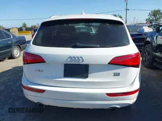 2014 Audi Q5 Premium Plus z VIN WA1CMAFP0EA067186, wystawiony jako IAAI lot #42341367 z przebiegiem 109 463 mil mil oraz . Historia ofert i sprzedaży dostępna na DreamBid. Obrazek 16.