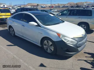 2013 Hyundai Sonata Hybrid Limited with VIN KMHEC4A47DA076137, listed as a IAAI auction lot 41677826 with 143,618 mi miles. Bid and sale history available at carsss.com. Image 1.