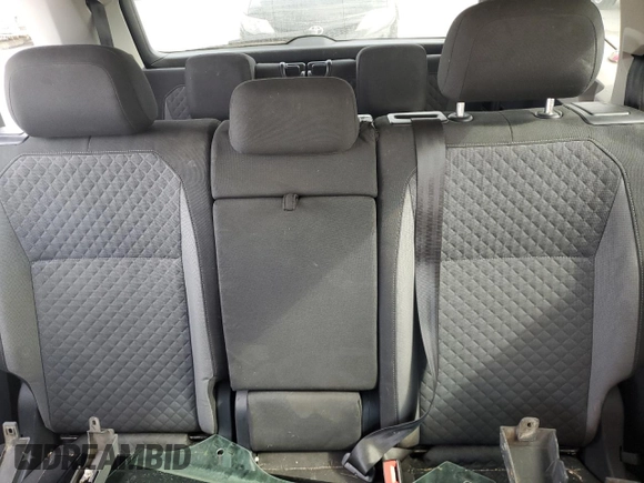 2018 Volkswagen Tiguan S with VIN 3VV0B7AX6JM105107, listed as a Copart auction lot 89363855 with 127,860 mi miles and Salvage title. Bid and sale history available at DreamBid. Image 10.