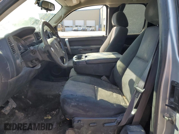 2013 Chevrolet Silverado 1500 LT with VIN 1GCRCSE05DZ306681, listed as a Copart auction lot 52802255 with 152,662 mi miles and Clean Title. Bid and sale history available at DreamBid. Image 7.