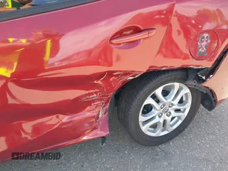 2016 Scion iA z VIN 3MYDLBZV0GY118621, wystawiony jako IAAI lot #42342512 z przebiegiem 71 193 mil mil oraz . Historia ofert i sprzedaży dostępna na DreamBid. Obrazek 6.