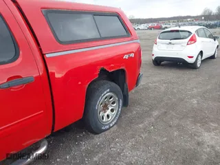 2011 Chevrolet Silverado 1500 LS with VIN 3GCPKREA0BG182991, listed as a IAAI auction lot 41925926 with 180,670 mi miles. Bid and sale history available at carsss.com. Image 6.