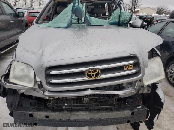 2001 Toyota Sequoia Limited with VIN 5TDZT38A01S036752, listed as a Copart auction lot 46864355 with 340,005 mi miles and Salvage Title. Bid and sale history available at carsss.com. Image 12.