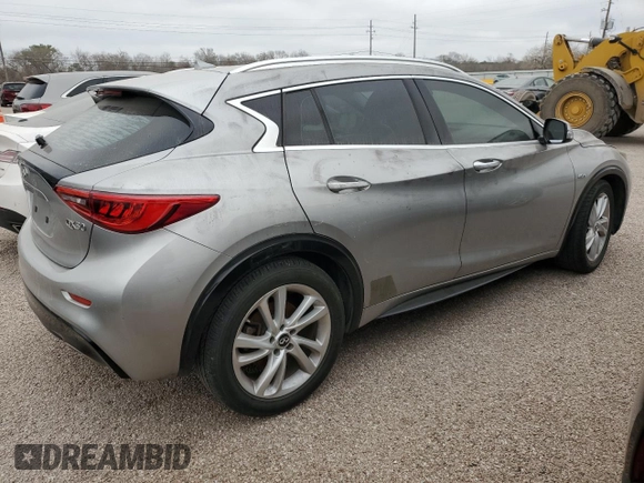 2017 Infiniti QX30 Premium with VIN SJKCH5CP1HA018988, listed as a Copart auction lot 82046314 with 86,506 mi miles and Clean Title. Bid and sale history available at DreamBid. Image 3.
