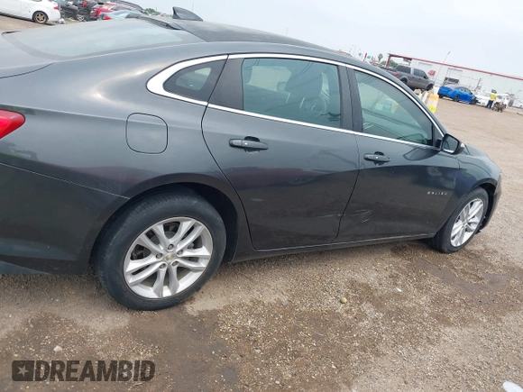 2018 Chevrolet Malibu LT z VIN 1G1ZD5ST4JF134775, wystawiony jako IAAI lot #42329196 z przebiegiem 92 527 mil mil oraz . Historia ofert i sprzedaży dostępna na DreamBid. Obrazek 13.