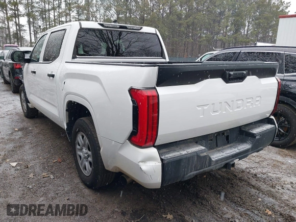 2022 Toyota Tundra 2WD SR with VIN 5TFKB5AB5NX017956, listed as a IAAI auction lot 41612493 with 38,683 mi miles. Bid and sale history available at carsss.com. Image 3.