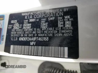 2023 Kia Seltos LX z VIN KNDEP2AA8P7463168, wystawiony jako Copart lot #49137795 z przebiegiem Nie podano mil oraz Szkoda całkowita • Salvage title. Historia ofert i sprzedaży dostępna na DreamBid. Obrazek 13.