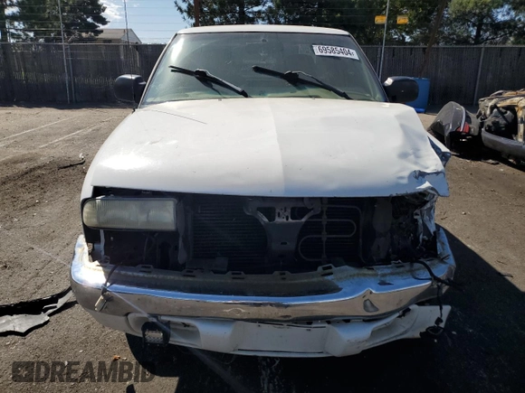2001 Chevrolet S-10 LS with VIN 1GCCS19531K129710, listed as a Copart auction lot 69585404 with 163,904 mi miles and Salvage Title. Bid and sale history available at DreamBid. Image 5.