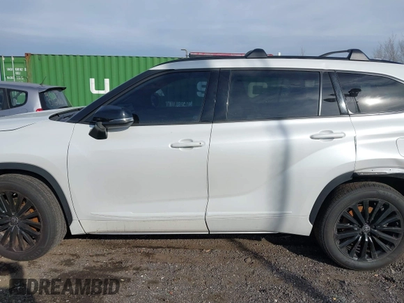 2023 Toyota Highlander L with VIN 5TDKDRBH7PS001917, listed as a IAAI auction lot 41619652 with 70,287 mi miles and . Bid and sale history available at DreamBid. Image 14.