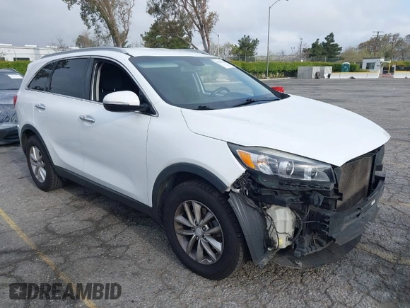 2016 Kia Sorento LX with VIN 5XYPG4A38GG173926, listed as a IAAI auction lot 41921254 with 1 mi miles. Bid and sale history available at carsss.com. Image 1.