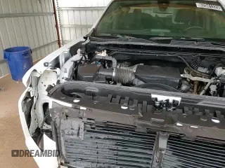 2022 Chevrolet Silverado 2500HD LT z VIN 1GC5YNE70NF325205, wystawiony jako Copart lot #62941325 z przebiegiem 17 401 mil mil oraz Czysty tytuł • Clean title. Historia ofert i sprzedaży dostępna na DreamBid. Obrazek 13.